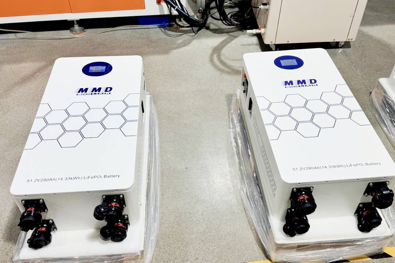 بطاريات طاقة شمسية ليثيوم