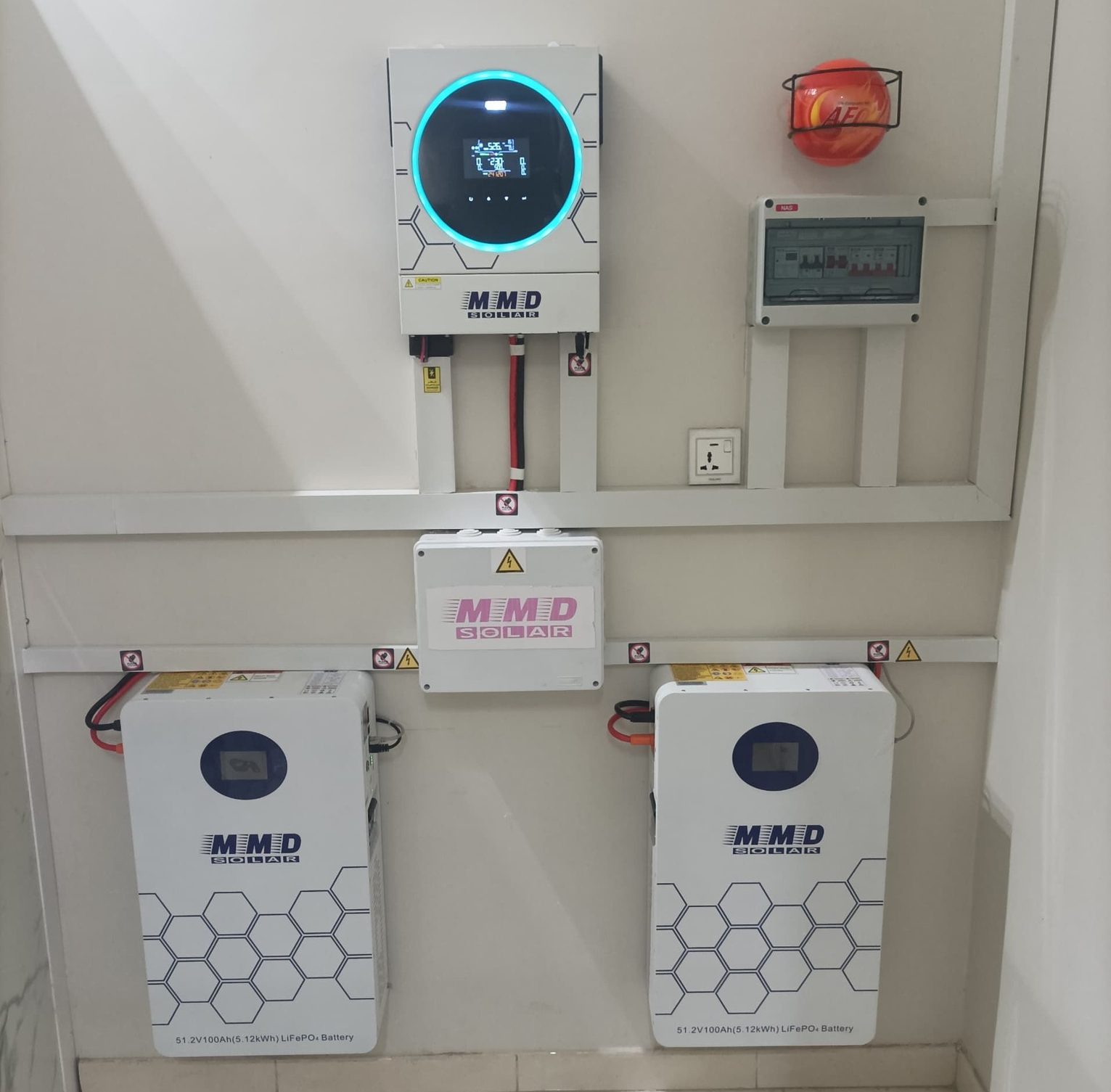 طريقة شحن بطاريات الطاقة الشمسية